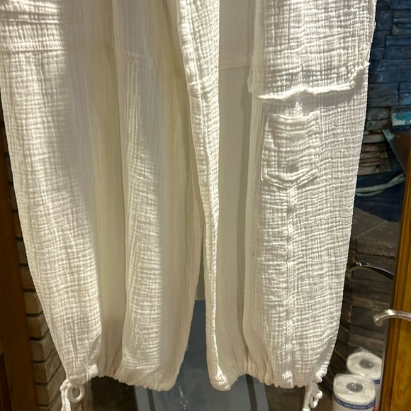 NWT White Gauze Lightweight Pants Size Mefium - Picture 3 of 5